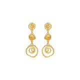 Maanesten Øreringe i Forgyldt Sølv formet med Spiraler og Muslingeskaller 10117A