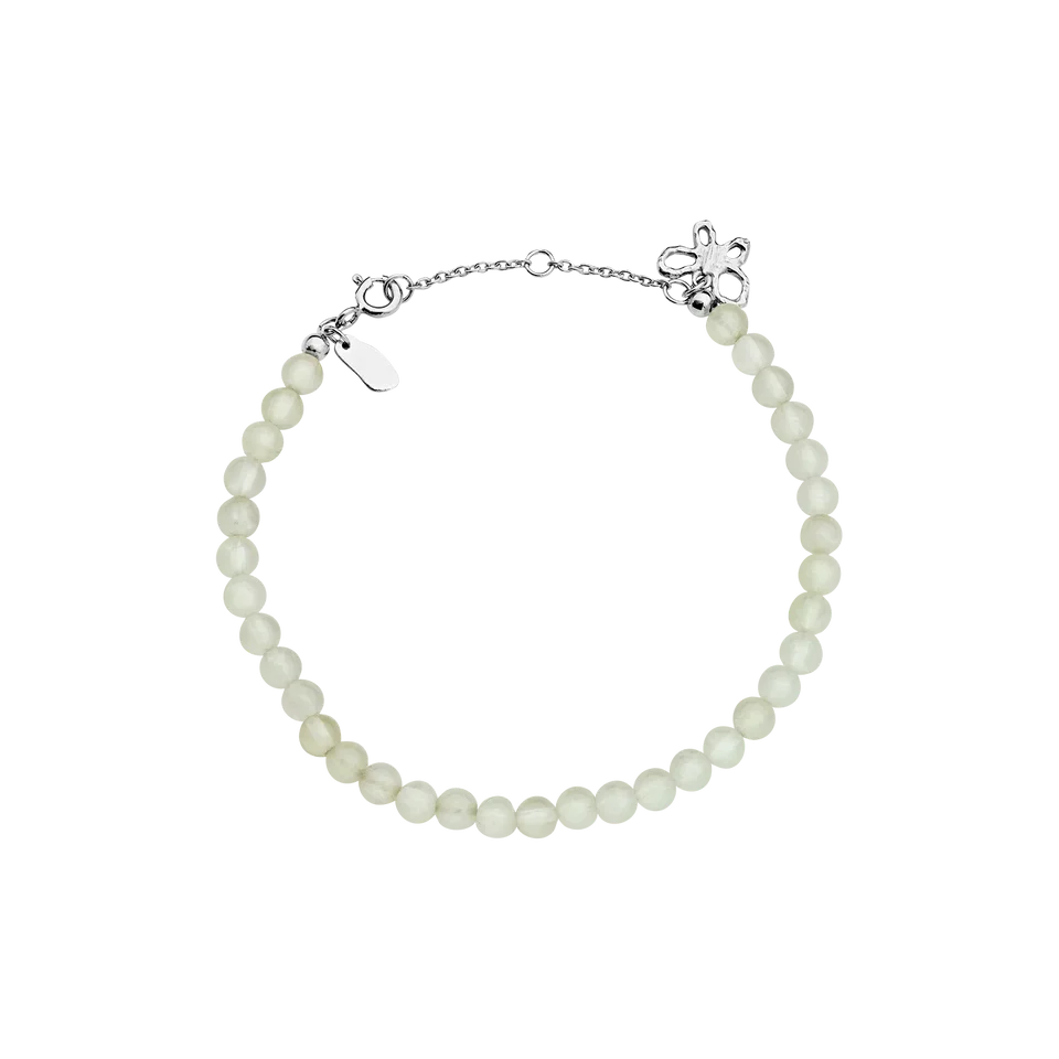 Maanesten Armbånd med Prehnite Sten og en lille Rhodineret Sølv Sommerfugl 8696C